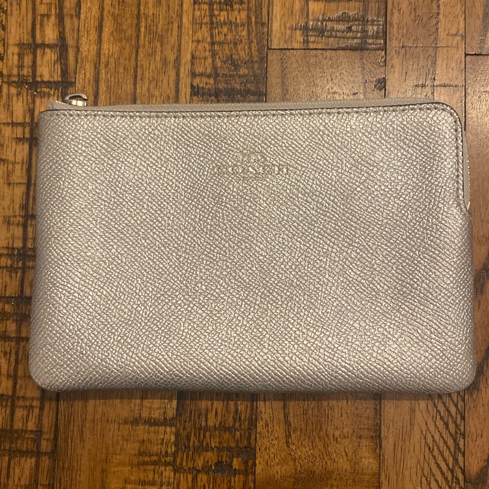 Coach Metallic Silver Leather Zip Wristlet, EUC